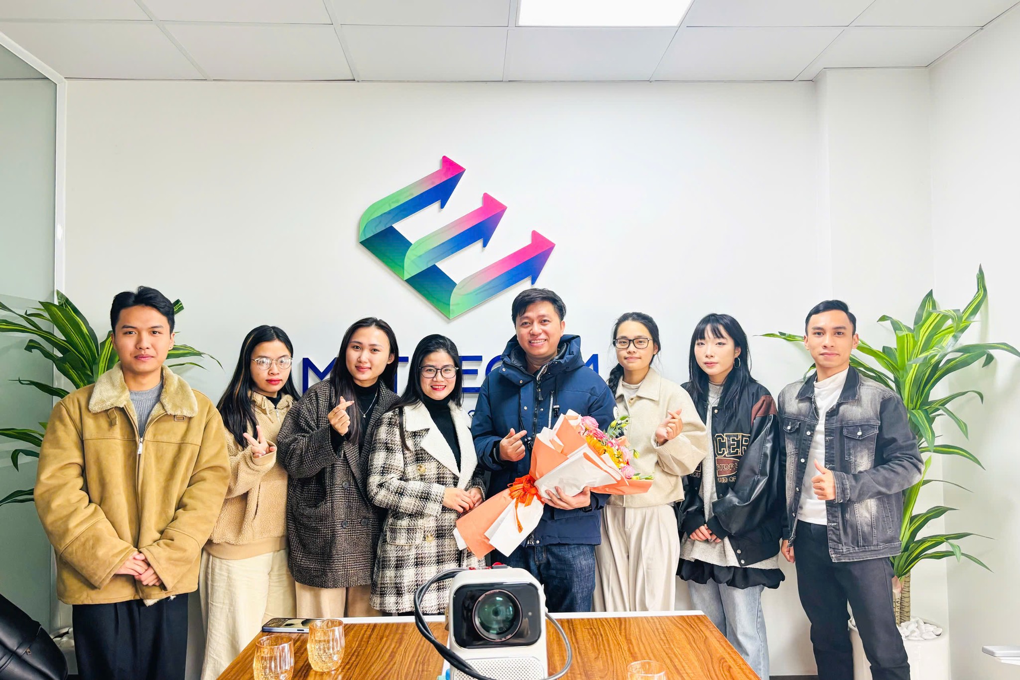 Sinh viên Khoa Quản trị Kinh doanh 1 thực tập tại Công ty Cổ phần Meta Ecom